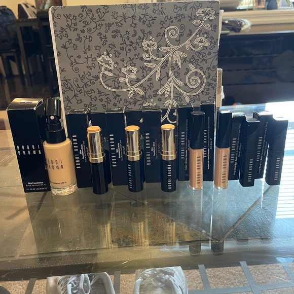 Brand new Bobbi brown products in box - Picture 5 of 9